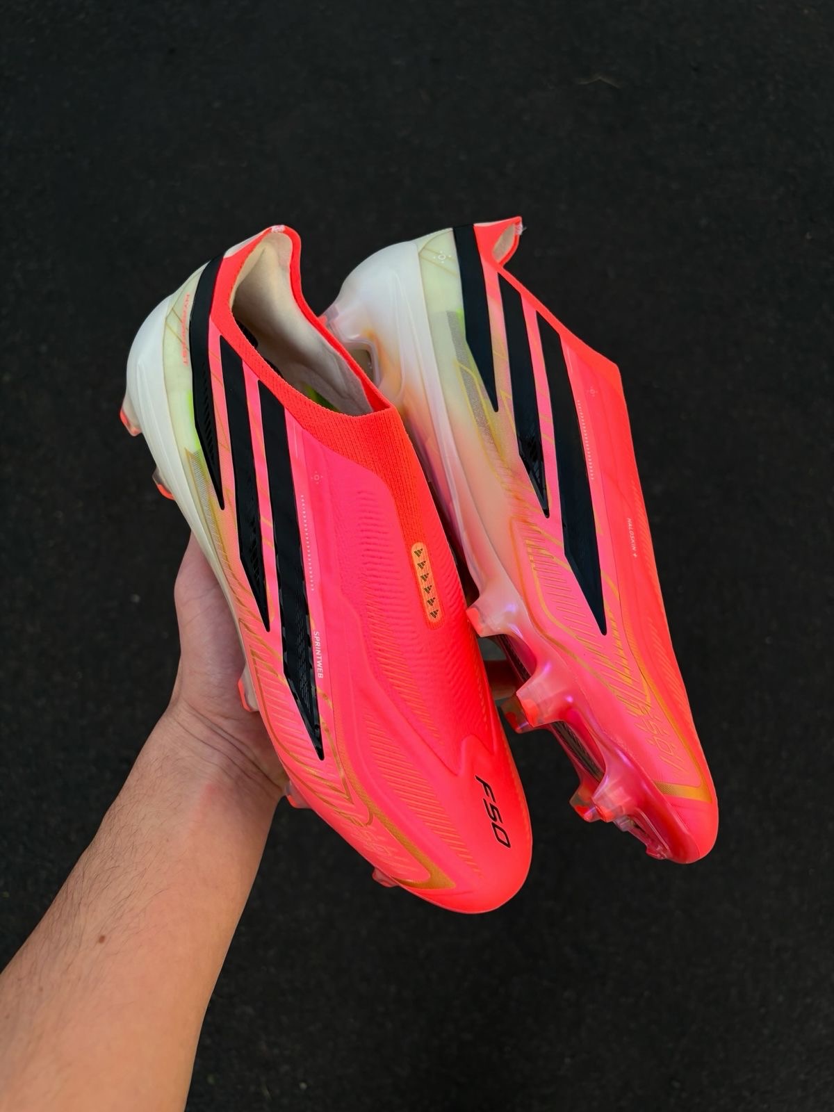 Guayos F50 Hyperfast Rojo Mundial 26 Laceless