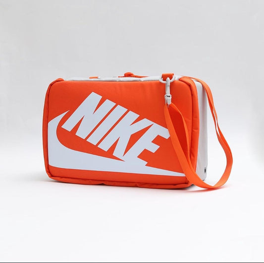 GUAYERA NIKE BLANCA  ESSENTIALS